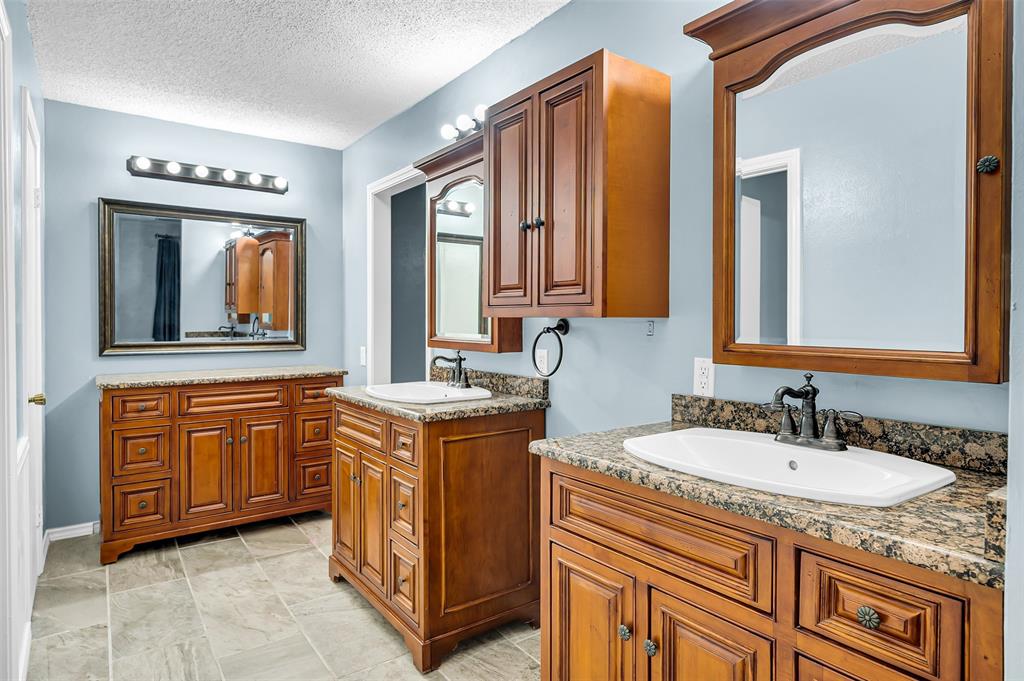 8804 Crosswind Drive Property Photo 19
