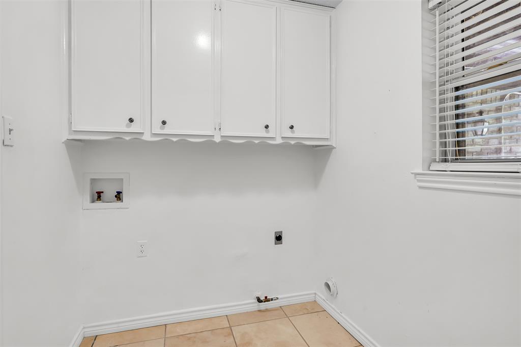 8804 Crosswind Drive Property Photo 29
