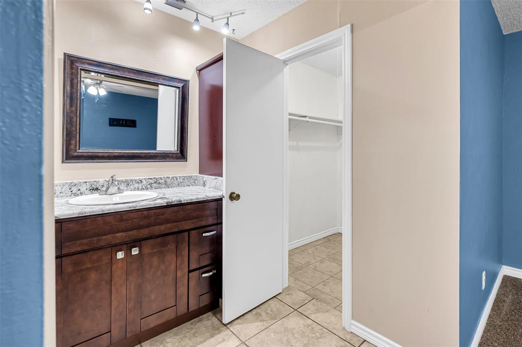 8804 Crosswind Drive Property Photo 33