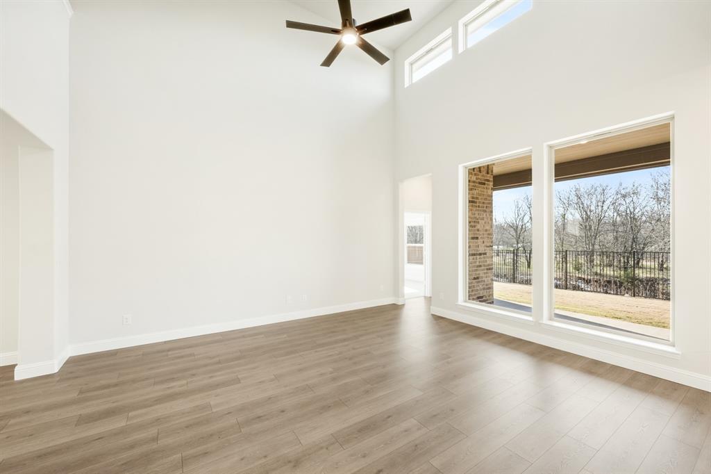 178 Creekside Drive Property Photo 10