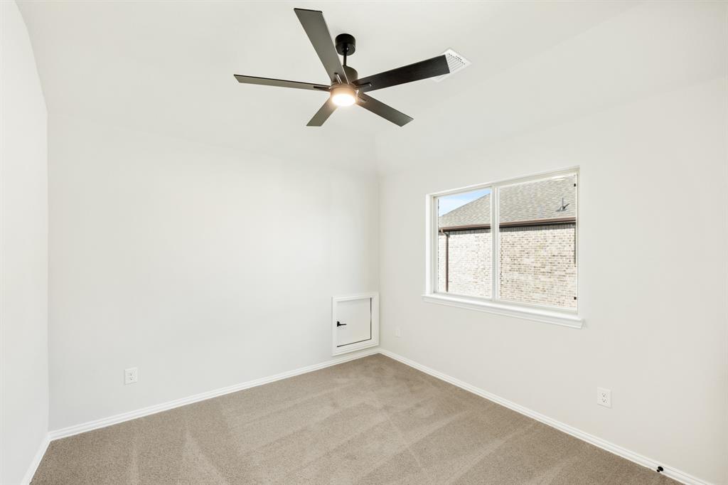 178 Creekside Drive Property Photo 31