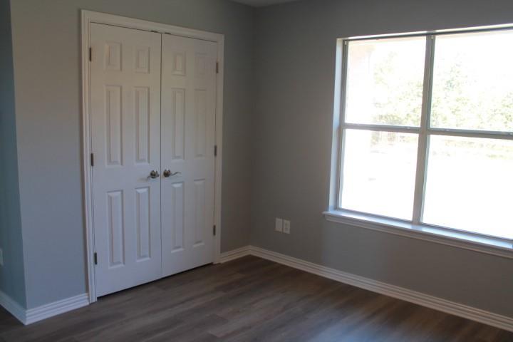 3051 Plainview Road Property Photo 18