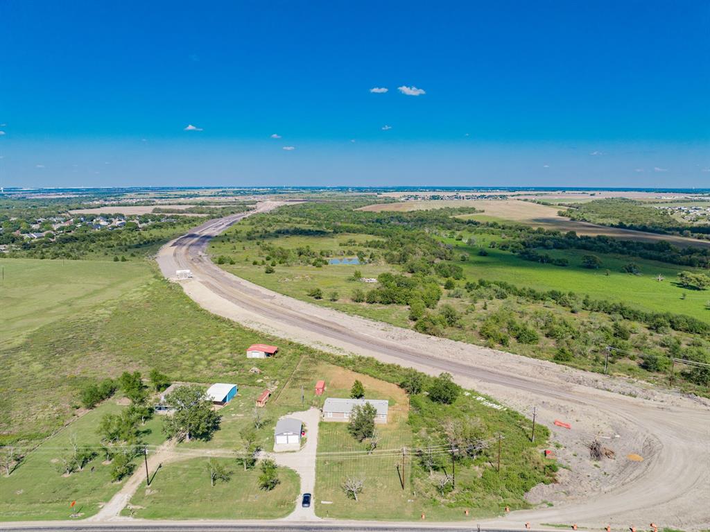 2031 S Fm 148 Property Photo 8