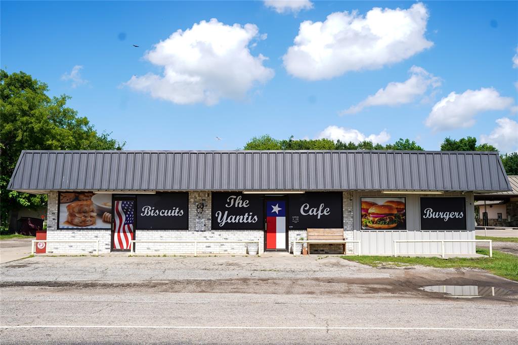 108 S Main Street Property Photo 1