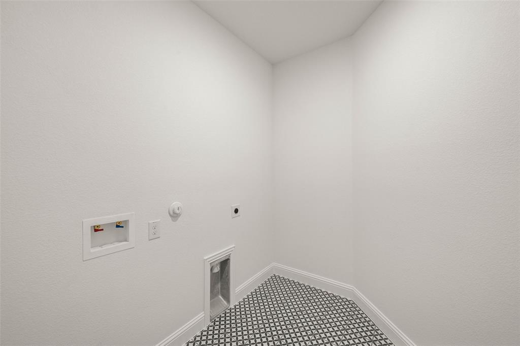 135 Hollingsworth Lane Property Photo 12