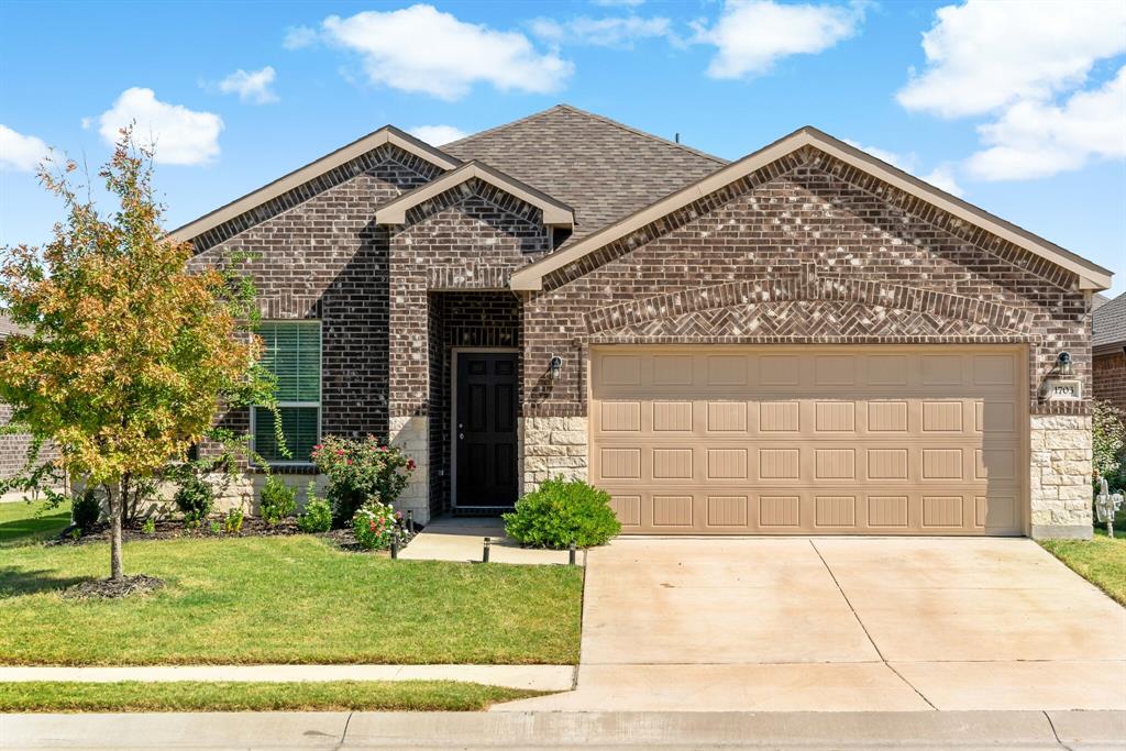 1703 Albatross Road Property Photo 1