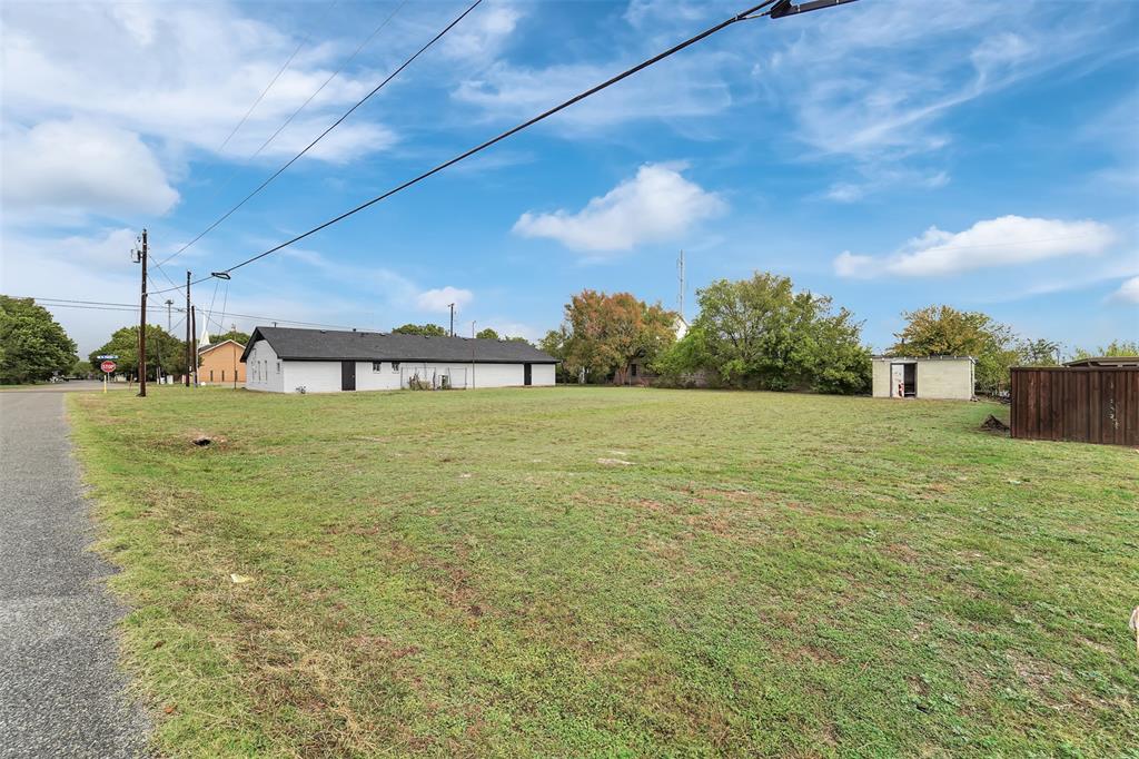 210 W Palestine Street Property Photo 5