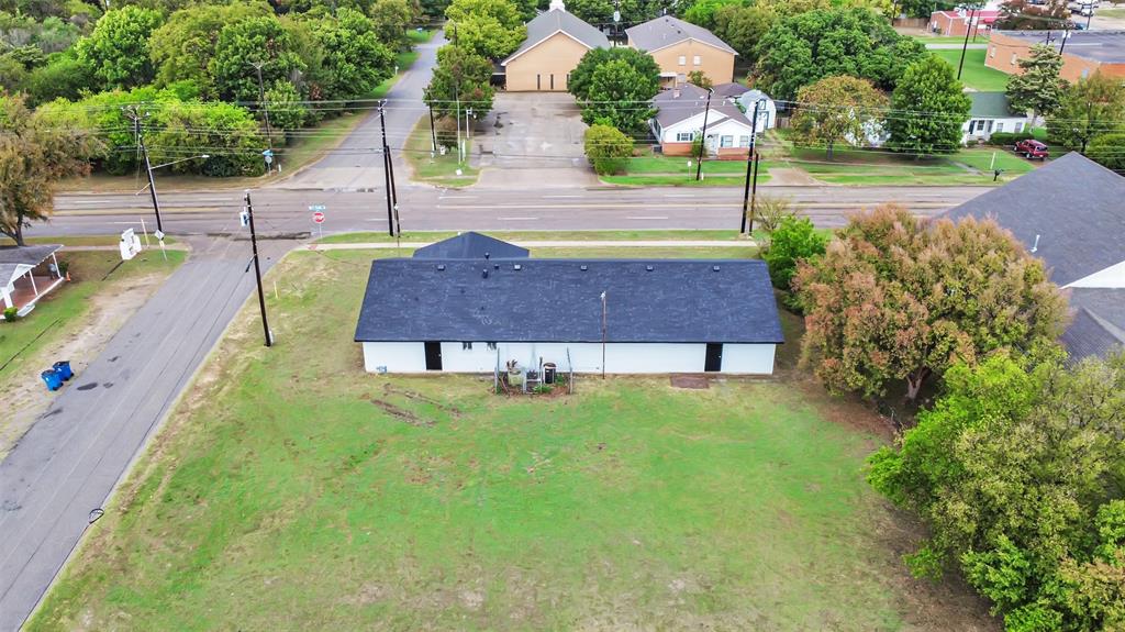 210 W Palestine Street Property Photo 10