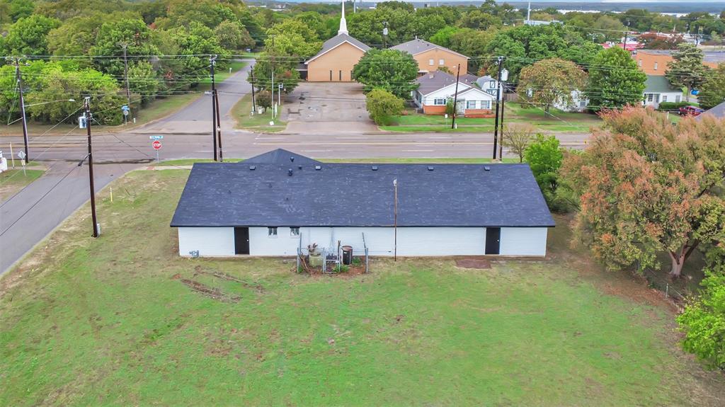 210 W Palestine Street Property Photo 12