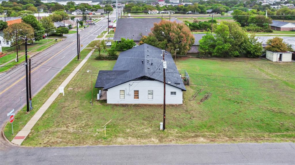 210 W Palestine Street Property Photo 13