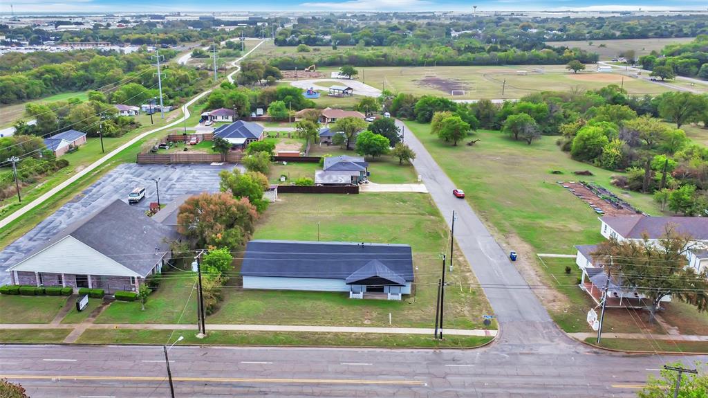 210 W Palestine Street Property Photo 16