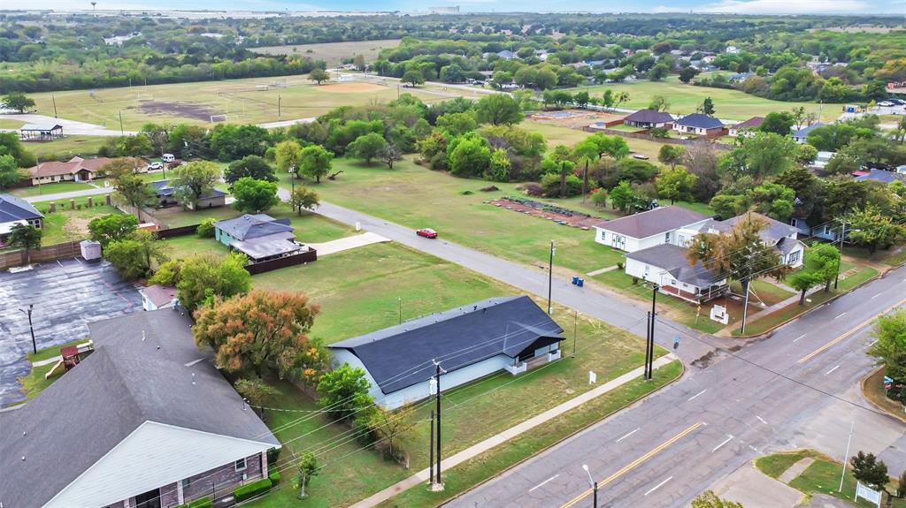 210 W Palestine Street Property Photo 17