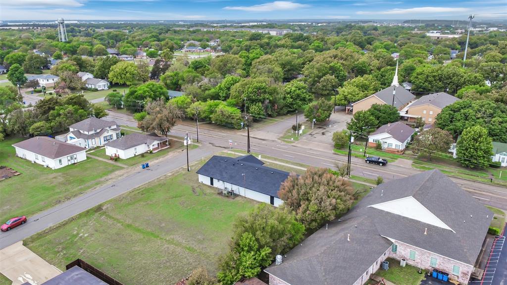 210 W Palestine Street Property Photo 19