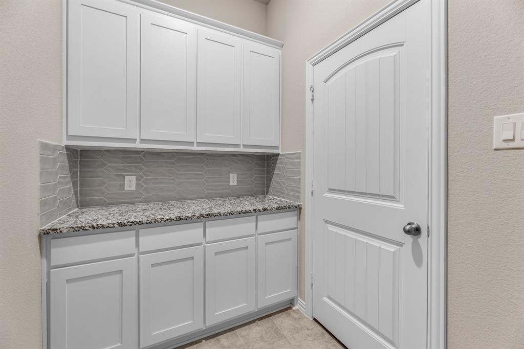 180 Roosevelt Lane Property Photo 30
