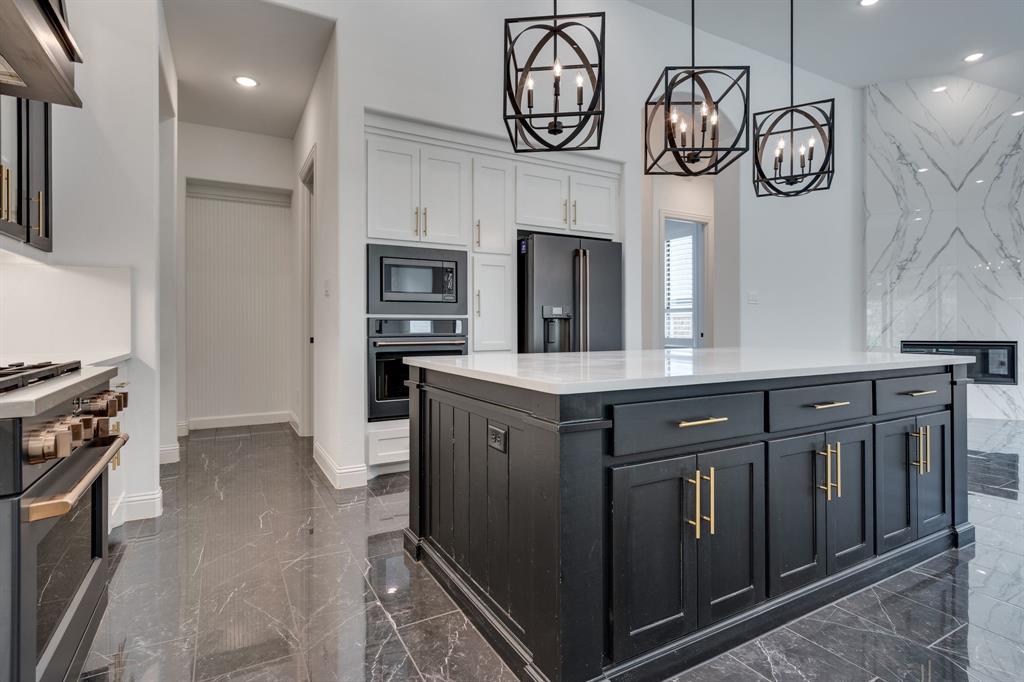 6709 Elderberry Way Property Photo 9