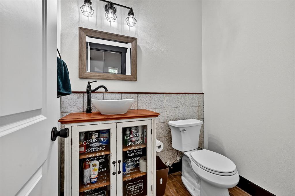 610 Deleon Street Property Photo 30