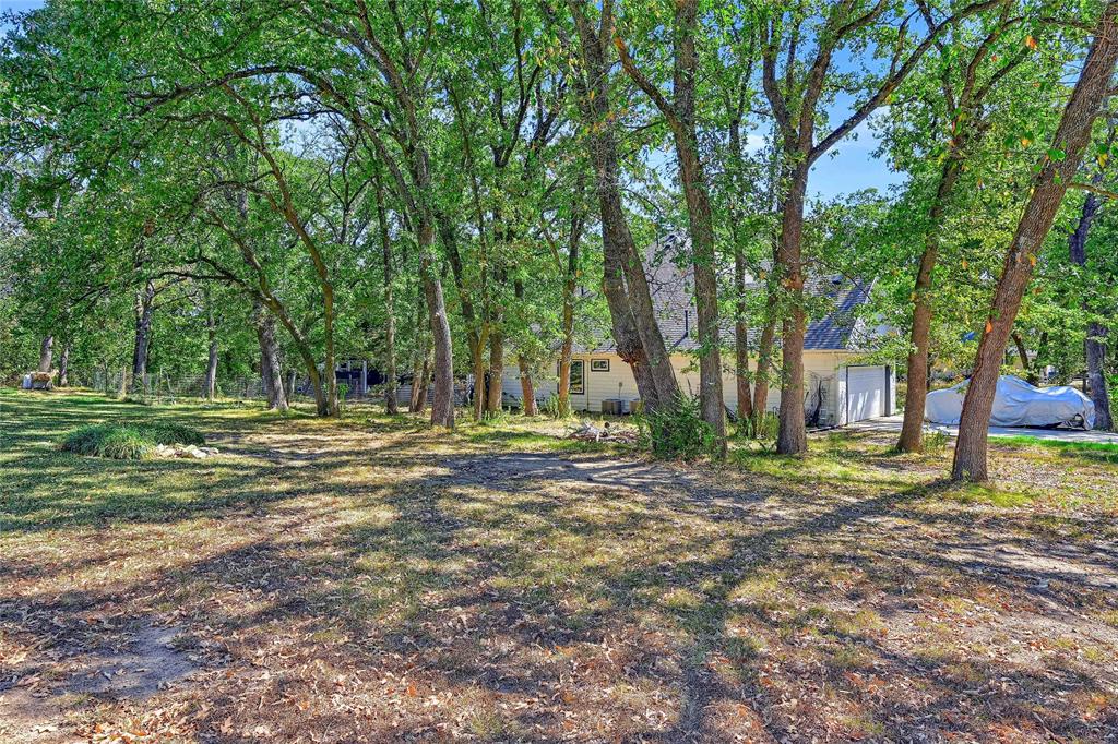 610 Deleon Street Property Photo 36