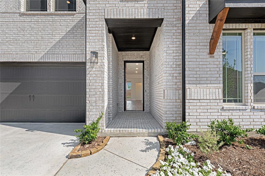 5859 Anning Way Property Photo 4