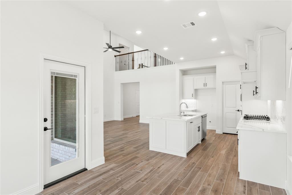 5859 Anning Way Property Photo 17