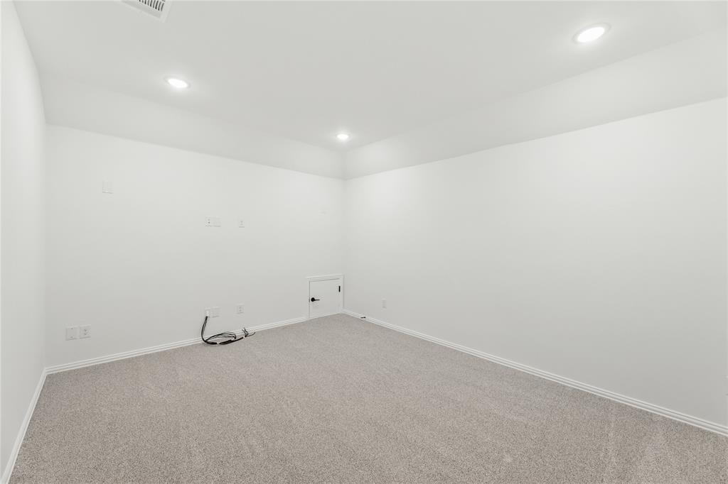 5859 Anning Way Property Photo 28