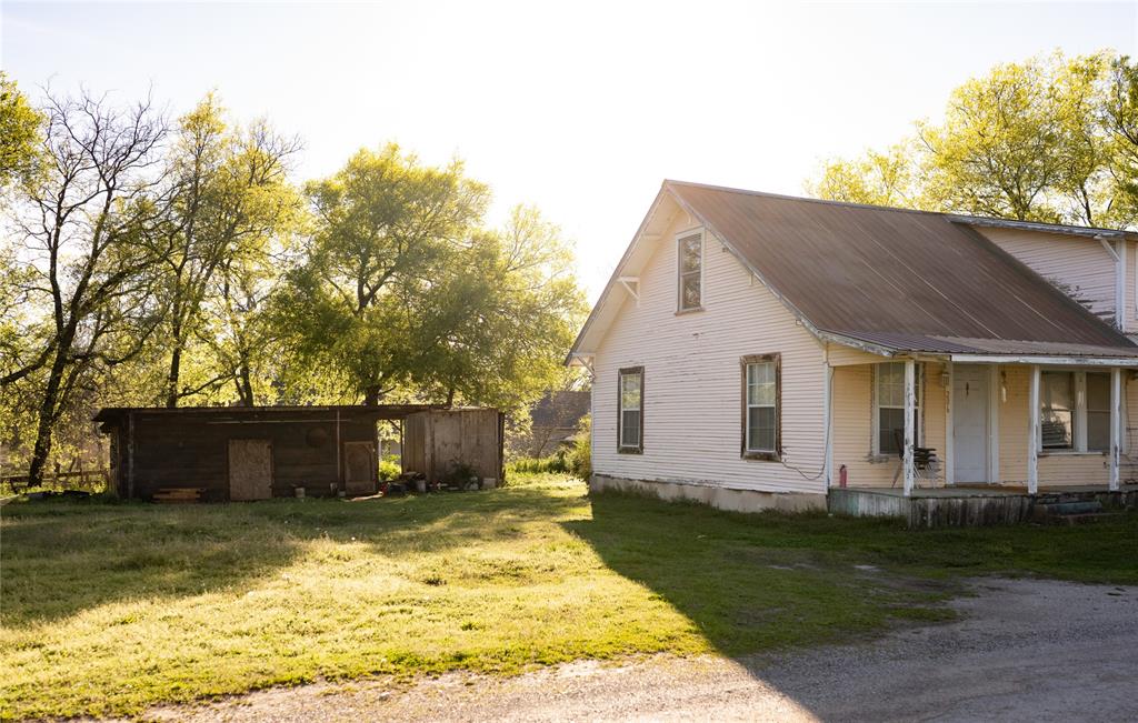 206 N Market Street Property Photo