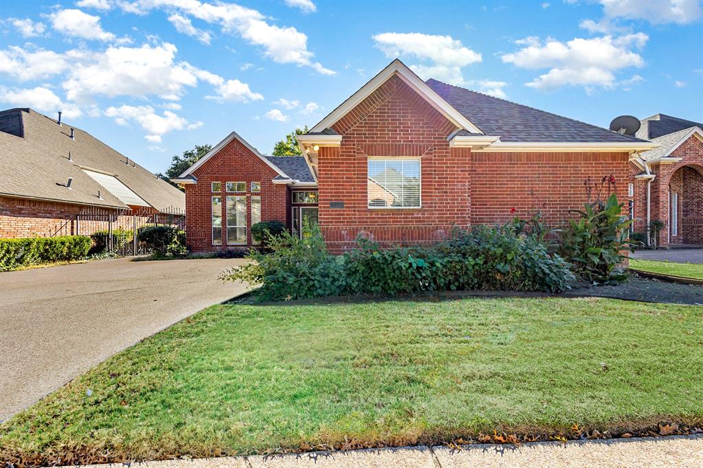 765 Village Green Drive Property Photo