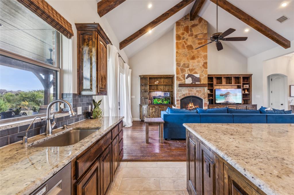 7817 Bella Flora Drive Property Photo 14