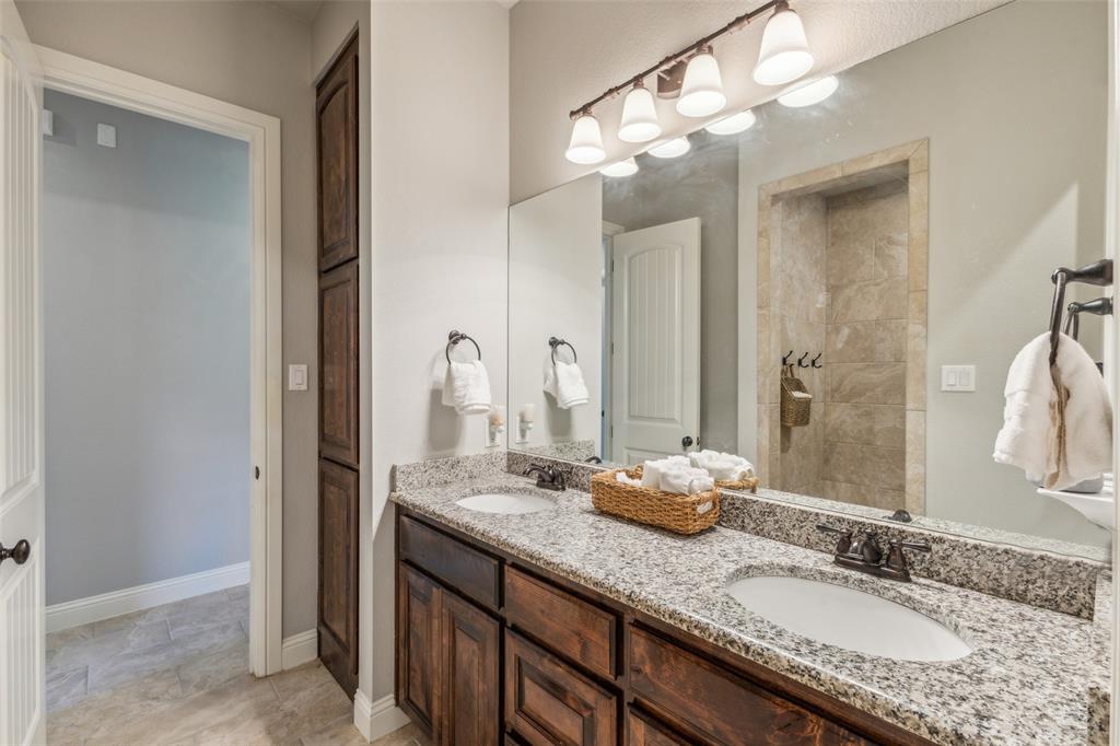 7817 Bella Flora Drive Property Photo 25