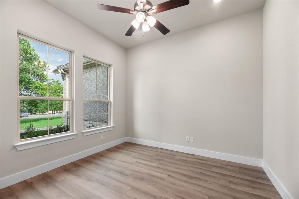 5201 Terrific Lane Property Photo 5