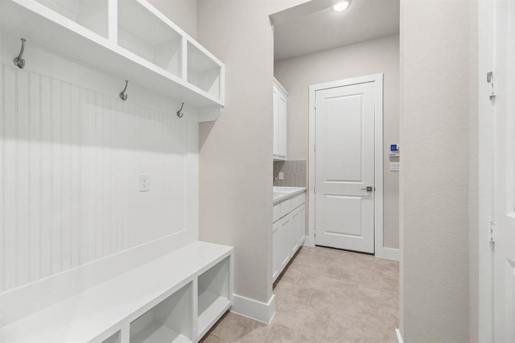 5201 Terrific Lane Property Photo 22
