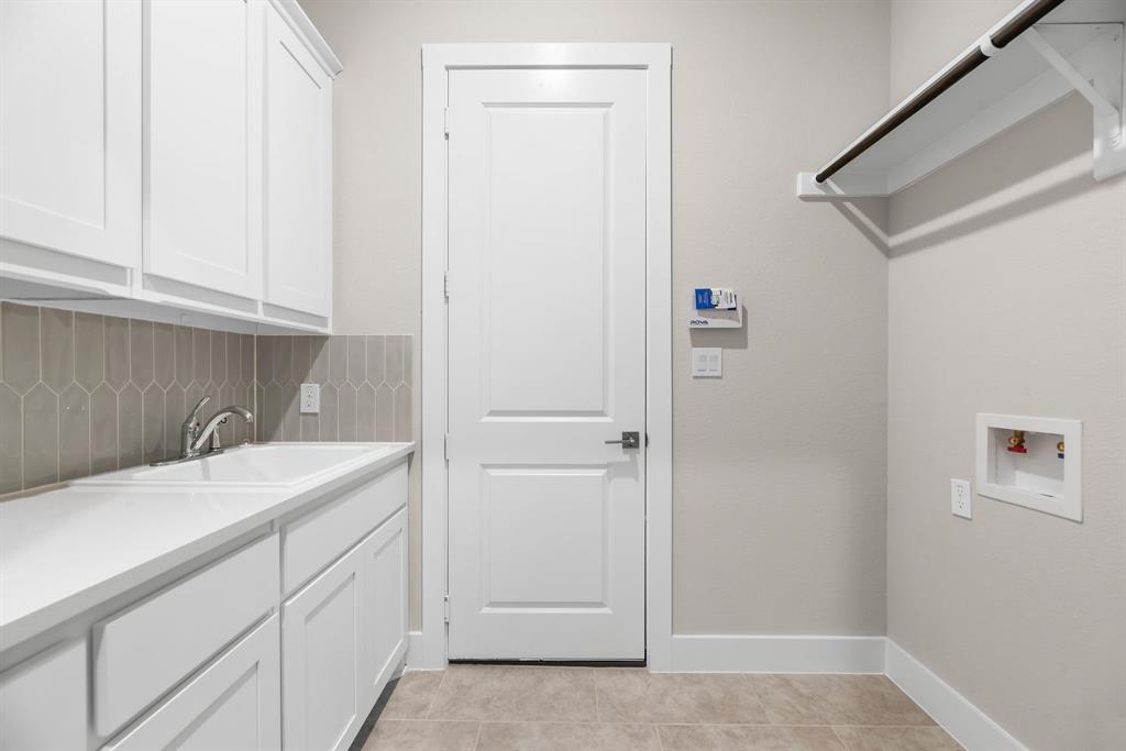 5201 Terrific Lane Property Photo 23