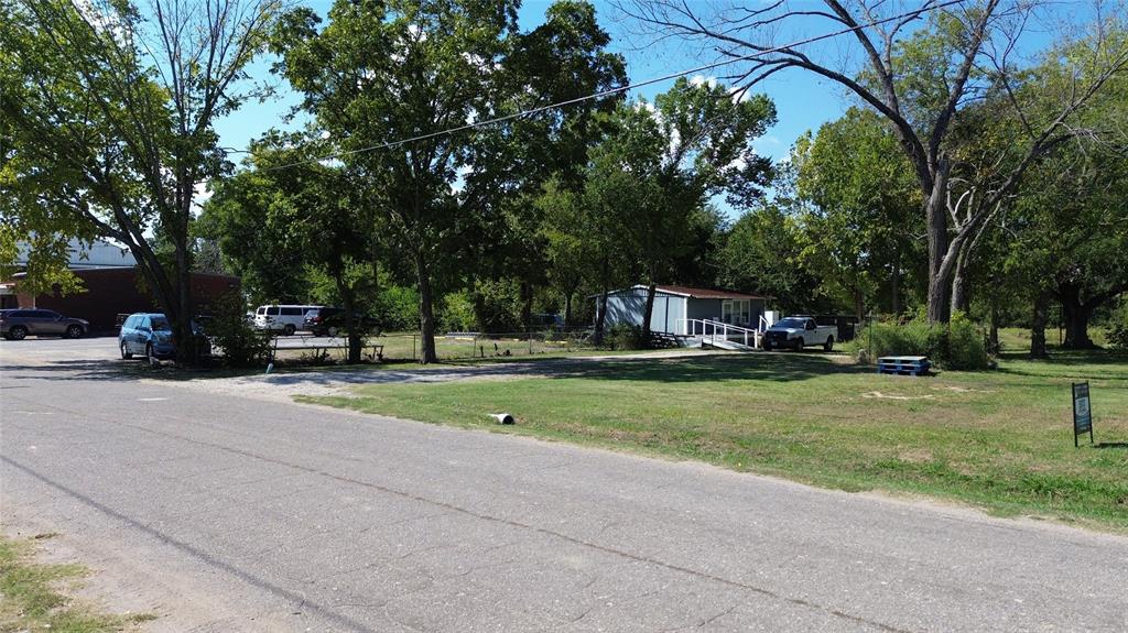 197 Gladys Street Property Photo 2