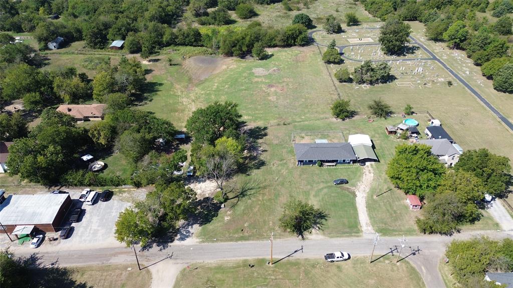 197 Gladys Street Property Photo 5