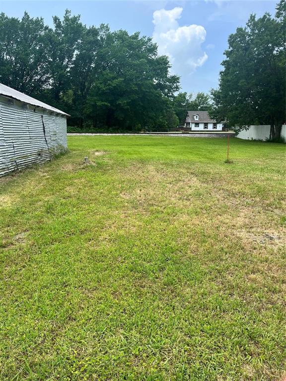 806 Rees Street Property Photo 7