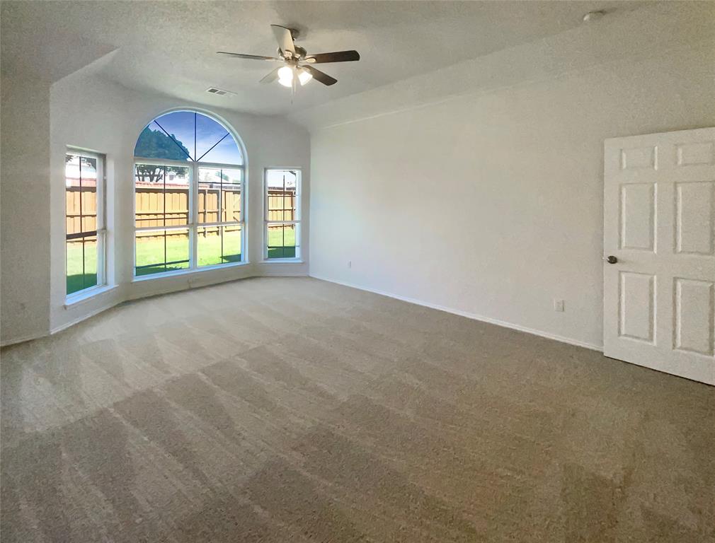3420 Willowcreek Drive Property Photo 3
