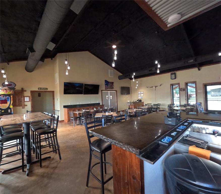 3667 3667 E Interstate 30 Property Photo 11