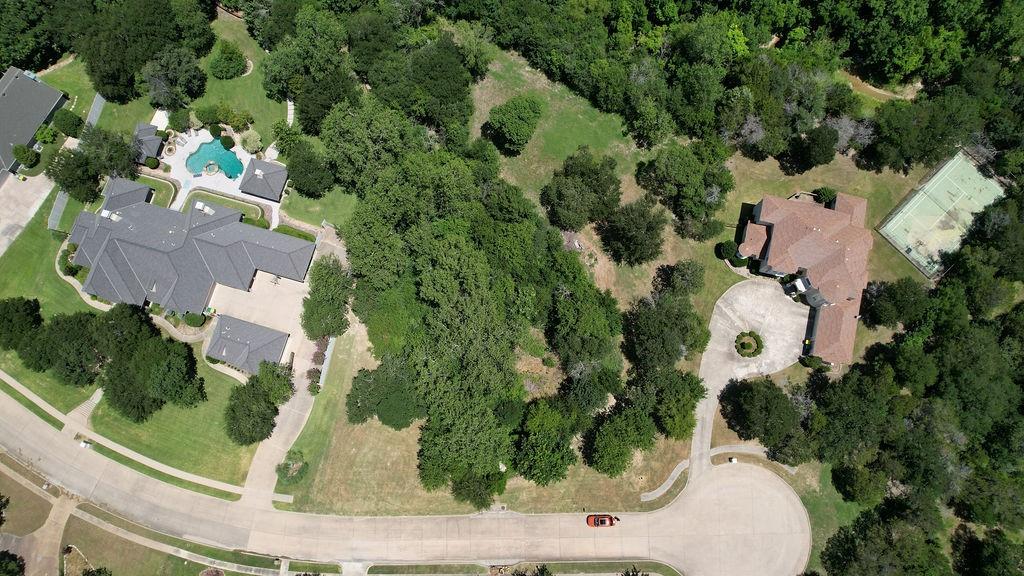 2217 Donice Court Property Photo 4