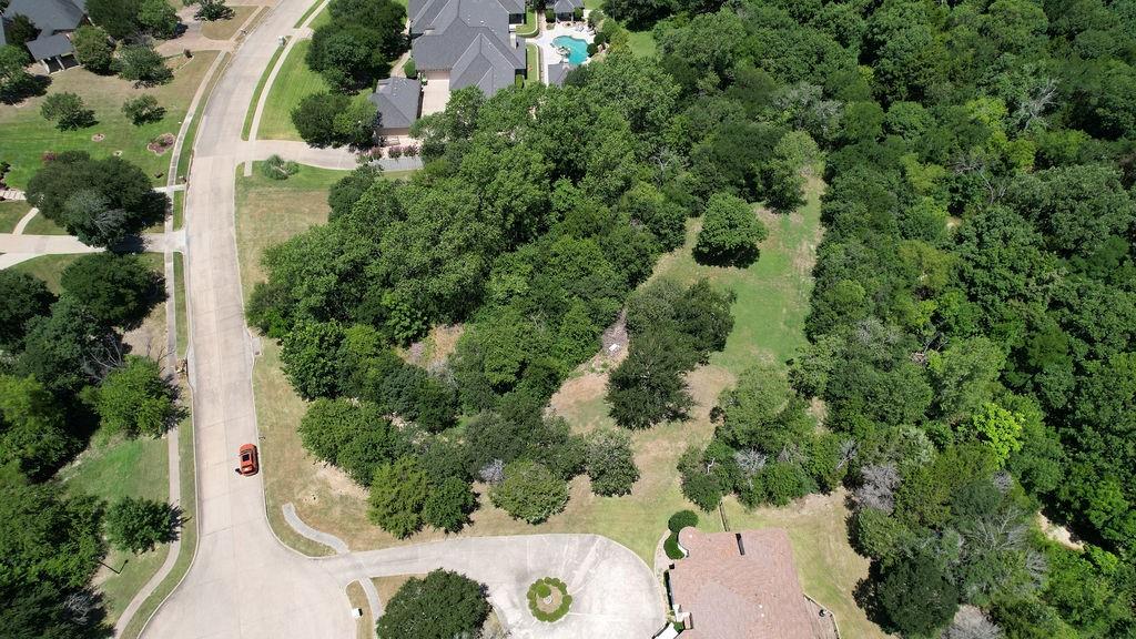 2217 Donice Court Property Photo 6
