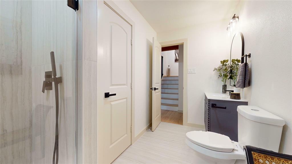 303 Shady Hill Drive Property Photo 10