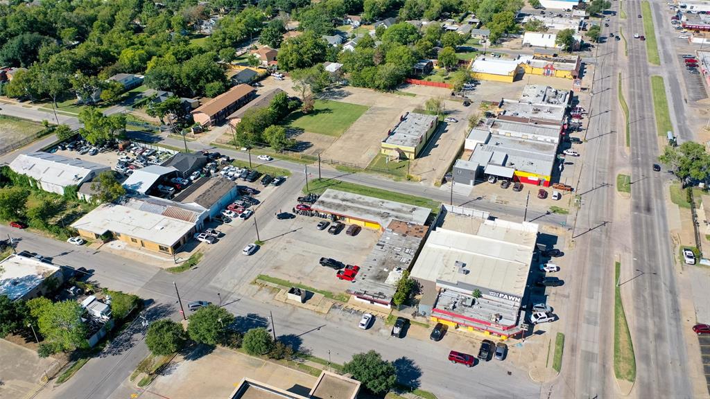 1227 World Store Court Property Photo 11