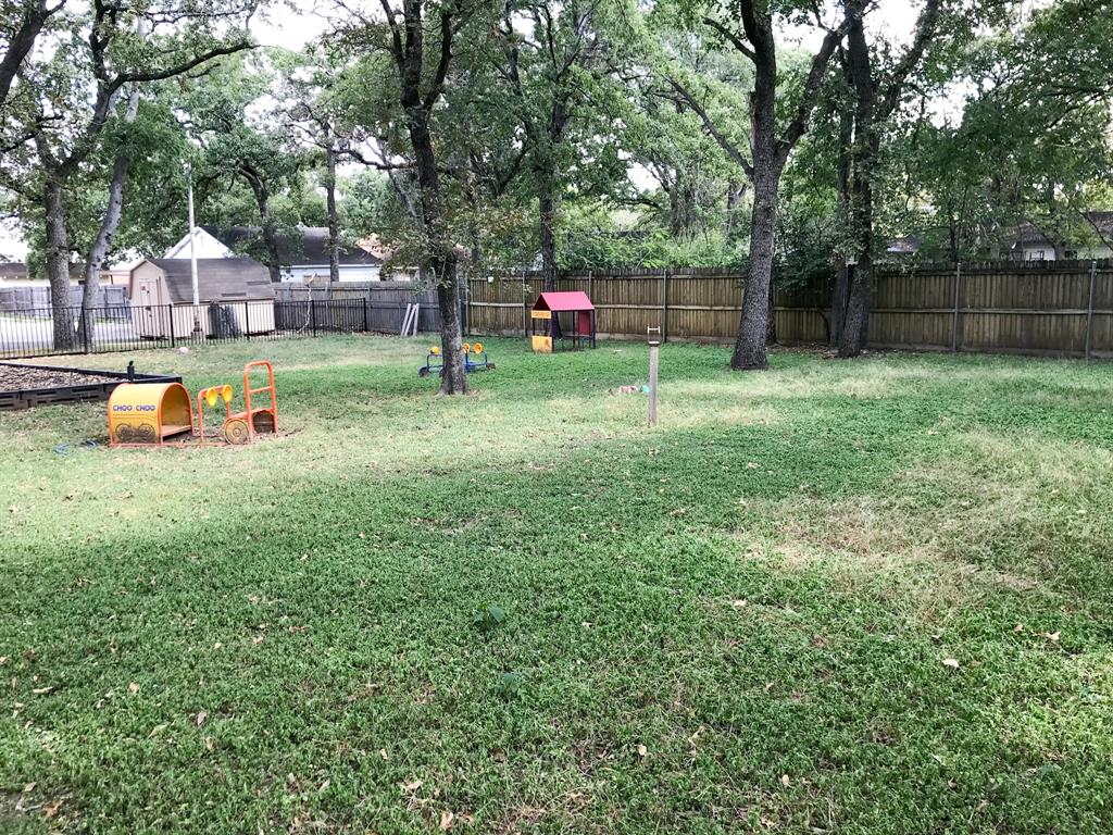 2317 Handley Drive Property Photo 5