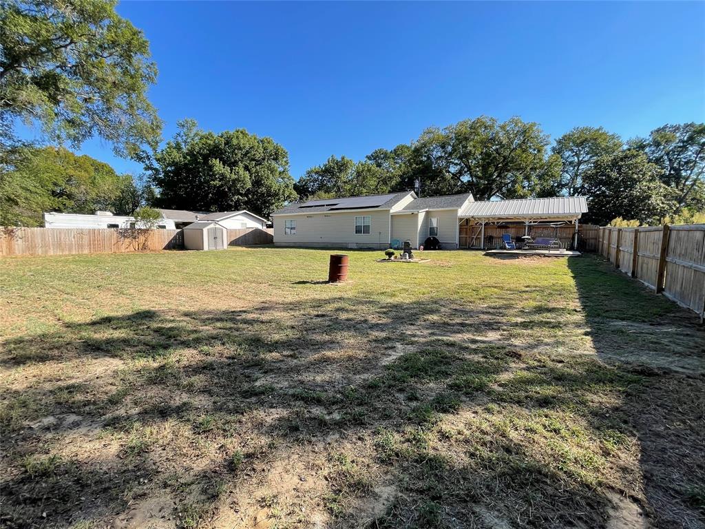 205 E Ash Street Property Photo 2