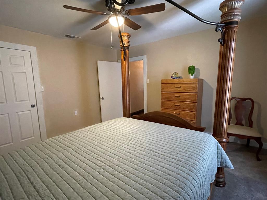 205 E Ash Street Property Photo 6