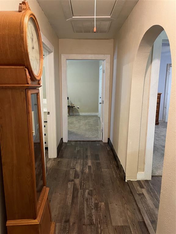 205 E Ash Street Property Photo 8