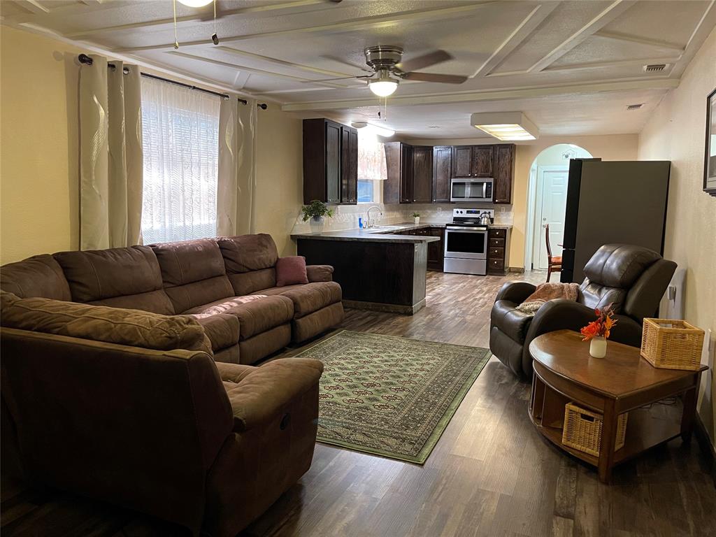 205 E Ash Street Property Photo 15