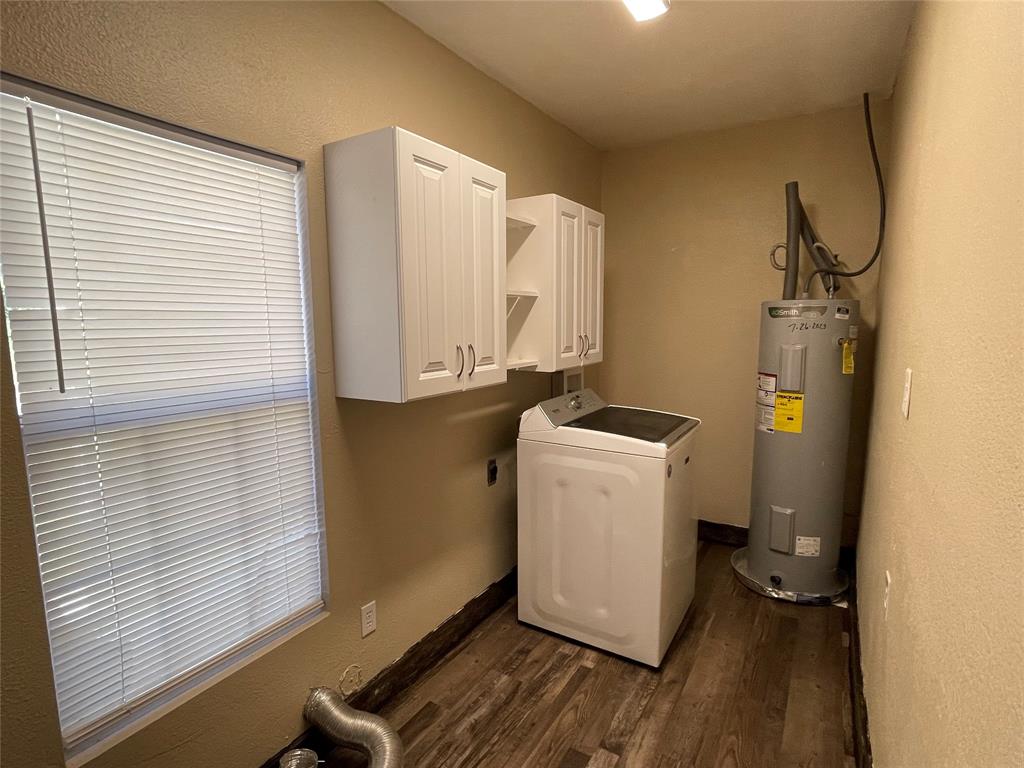 205 E Ash Street Property Photo 18