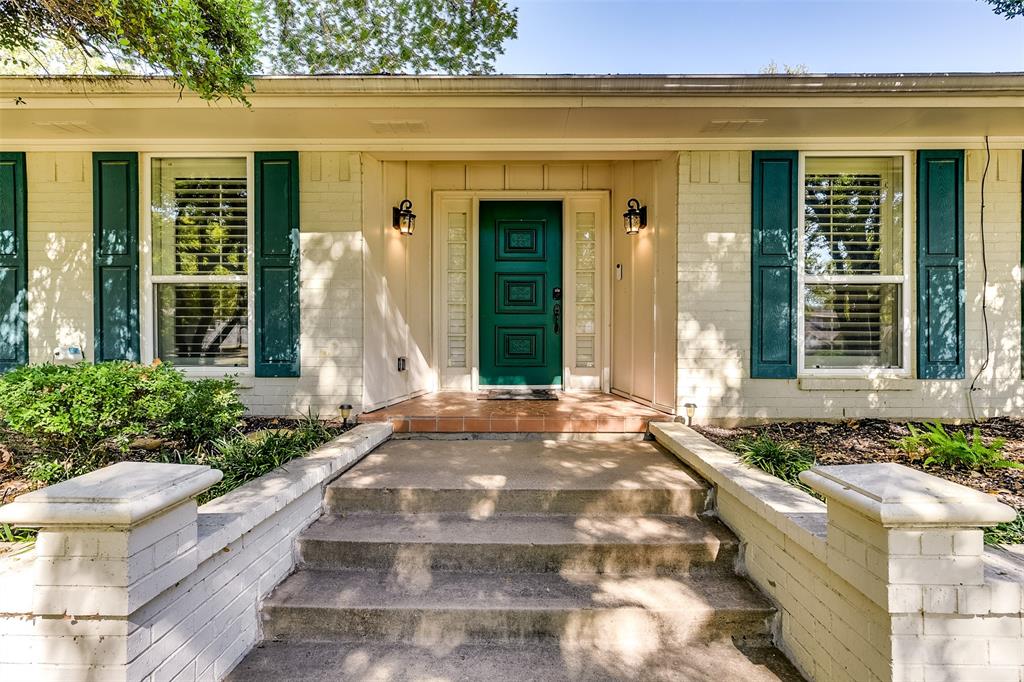 1805 Woodside Drive Property Photo 3