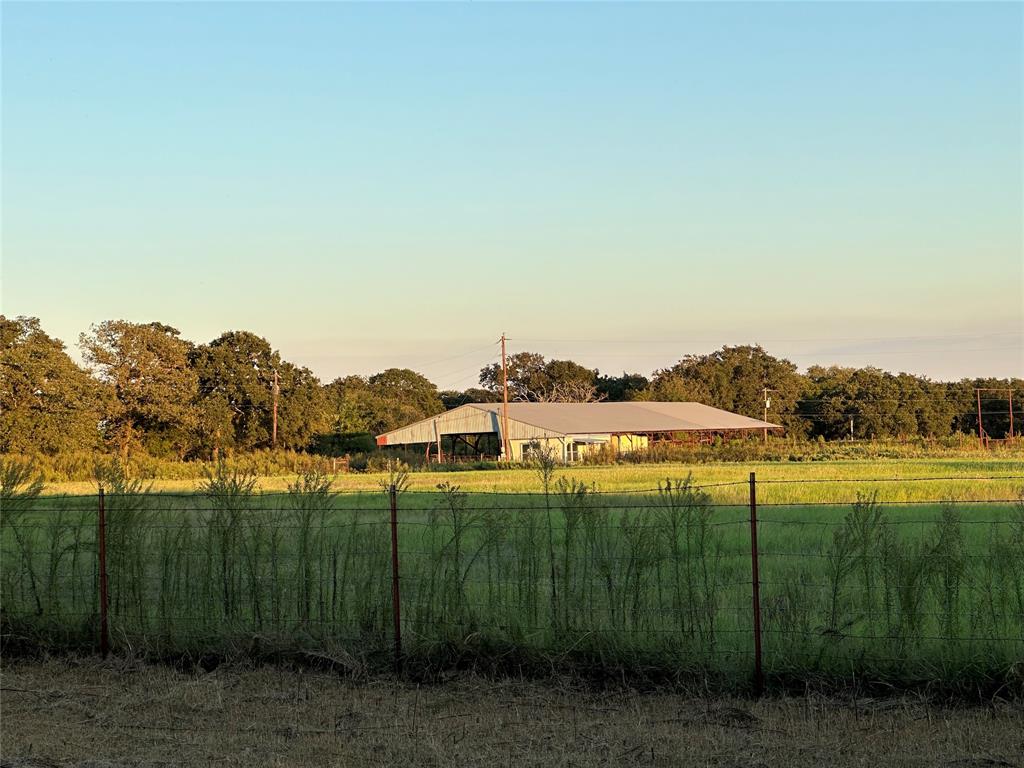 8445 S Interstate 35w Property Photo 17