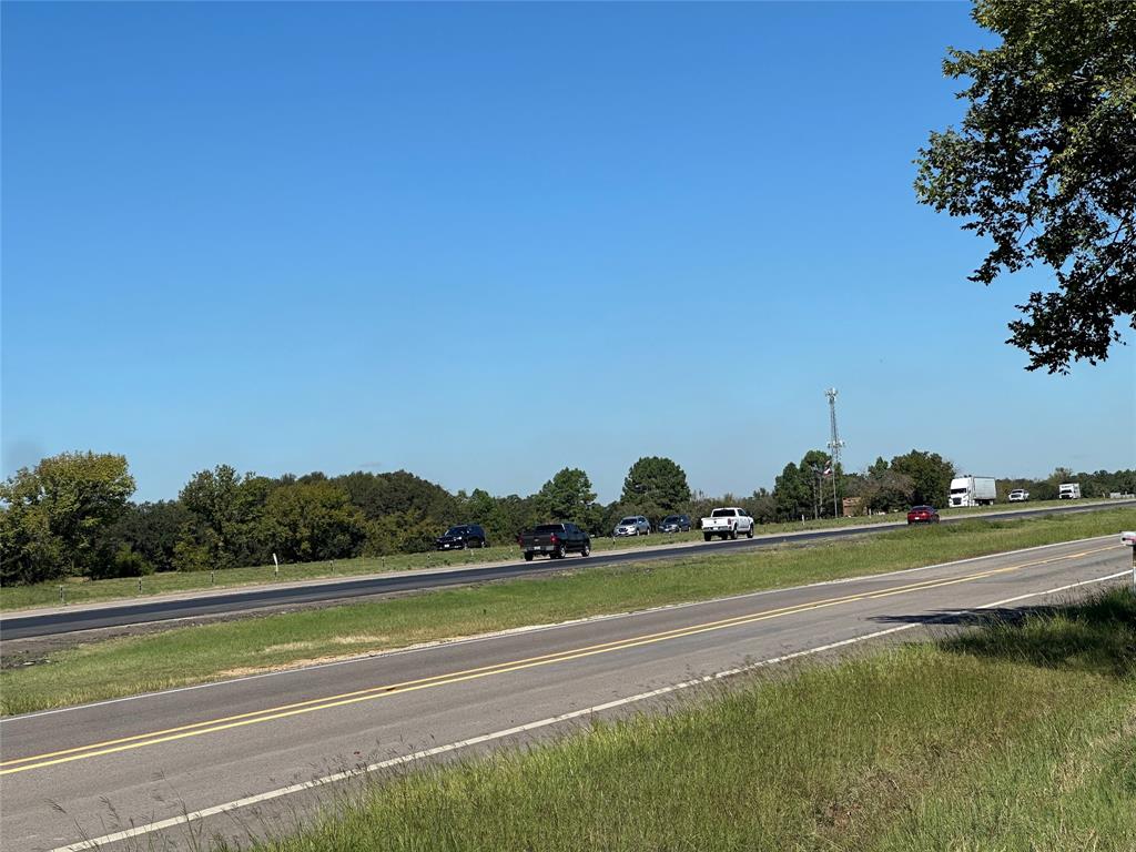 8445 S Interstate 35w Property Photo 29