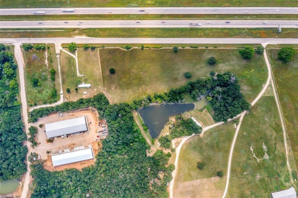 8445 S Interstate 35w Property Photo 33